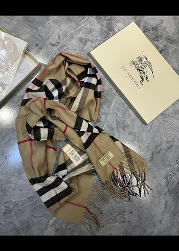  Beden Burberry Desenli Atkı