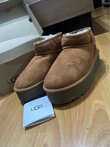 Ugg UGG bot