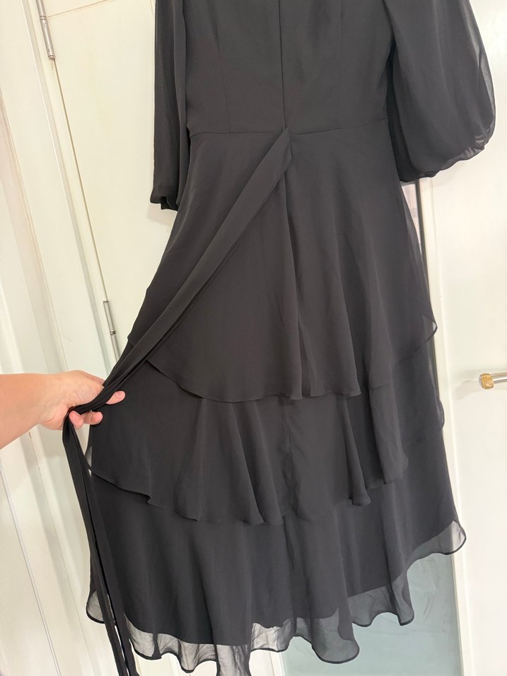 Siyah Uzun Kat Katlı V Yaka Kadın Elbise - Görsel 4