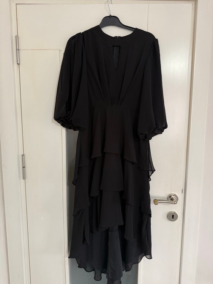 Siyah Uzun Kat Katlı V Yaka Kadın Elbise - Görsel 3