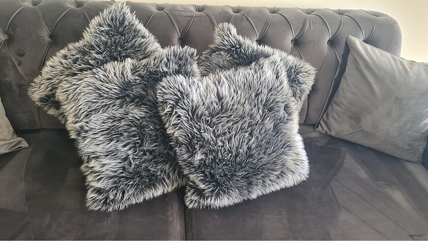 Peluş yastık