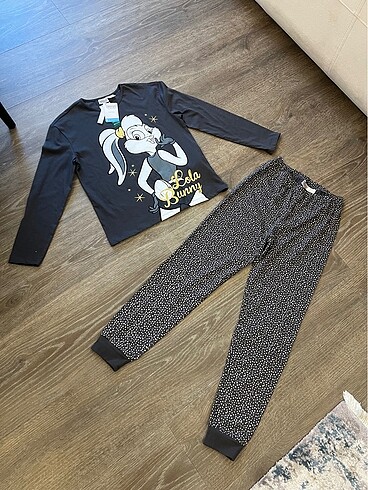 11/12 yaş pijama takımı
