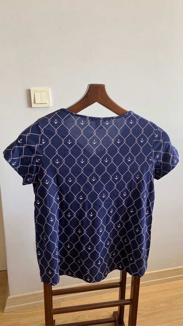 Lacivert V Yaka Tişört - Görsel 2