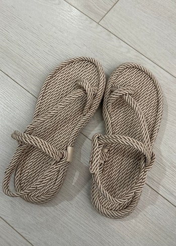 Bej Örgü Kadın Sandalet