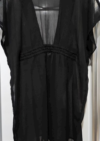 Siyah V Yaka Dökümlü Plaj Kıyafeti - Görsel 5