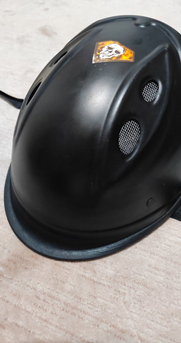 Kemerli Siyah Punk Tarzı Motosiklet Kaskı - Görsel 2