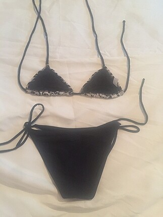 Stradivarius Bikini takımı