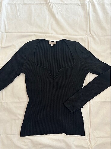 H&M Kalp Yaka Üst