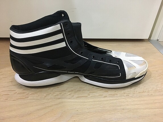 52 Beden Basketbol Ayakkabısı