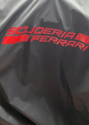 Ferrari rüzgarlık - Görsel 5