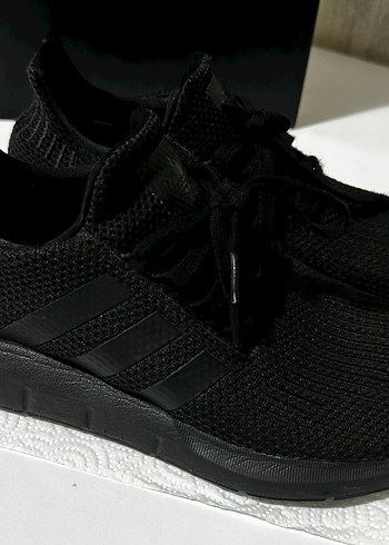 Adidas Swift Run - Görsel 4