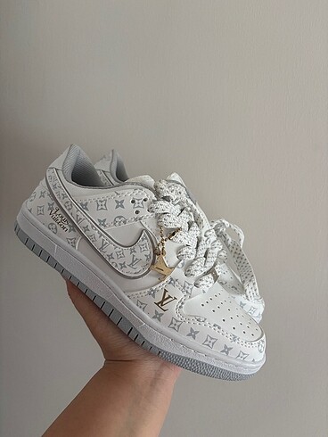 Nike ayakkabı