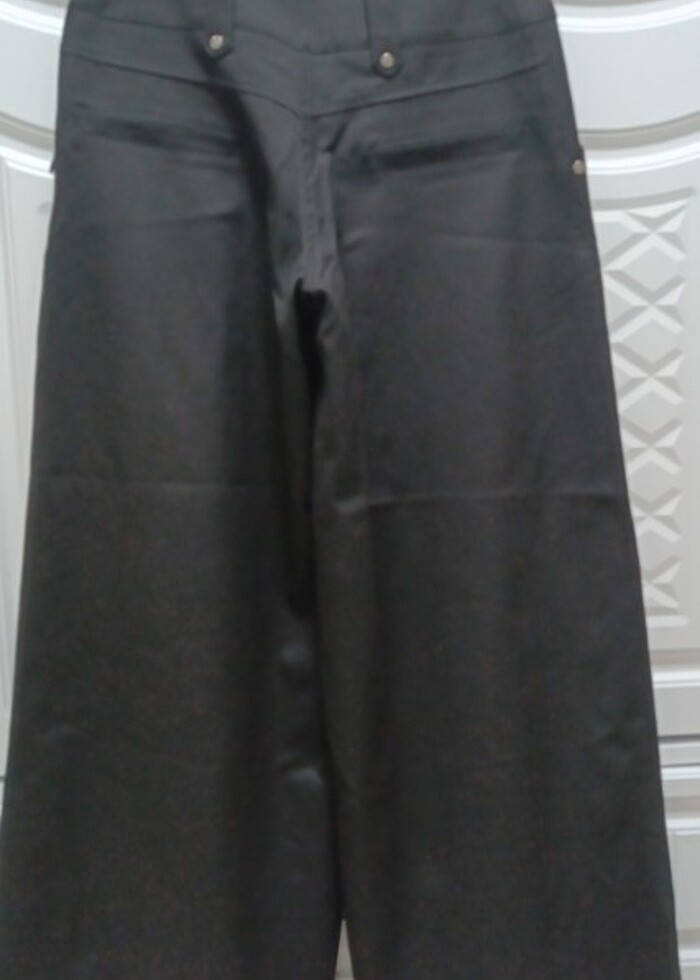 Çok şık ve güzel bir pantalon  - Görsel 4