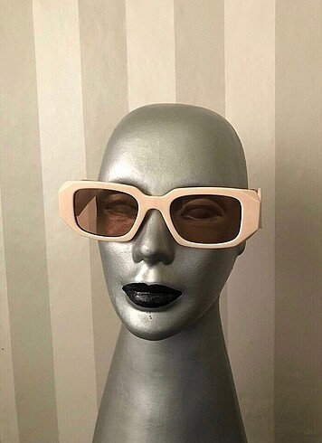 Prada Güneş gözlüğü