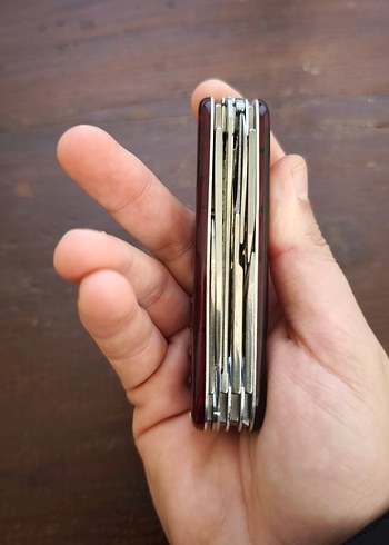 victorinox huntsman çakı - Görsel 3