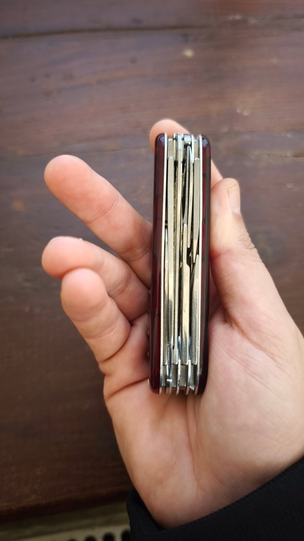 victorinox huntsman çakı - Görsel 3