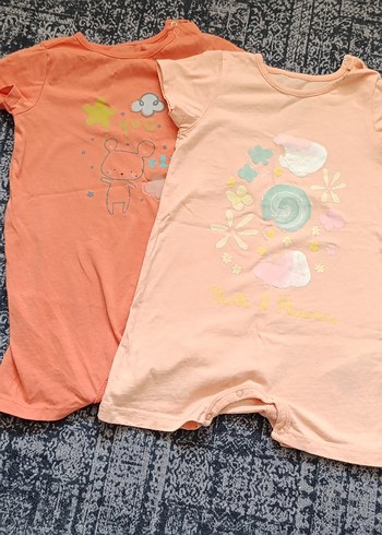 Pembe Baskılı Bebek Kısa Tulum - Görsel 2