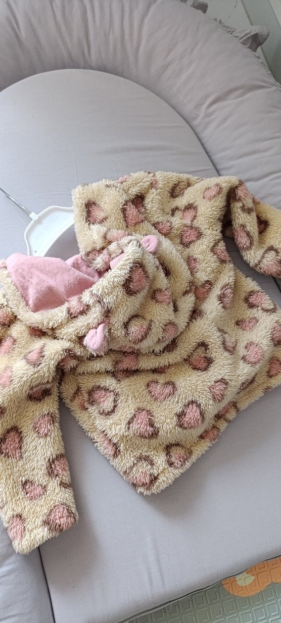 Kız Çocuk Leopar Desenli Kapüşonlu Mont - Görsel 3