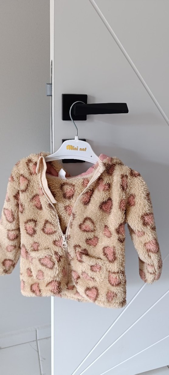 Kız Çocuk Leopar Desenli Kapüşonlu Mont - Görsel 5