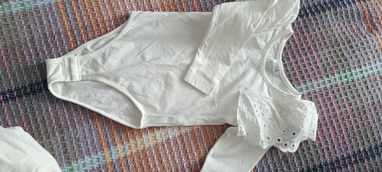 Beyaz Uzun Kollu Dantelli Bebek Body - Görsel 3