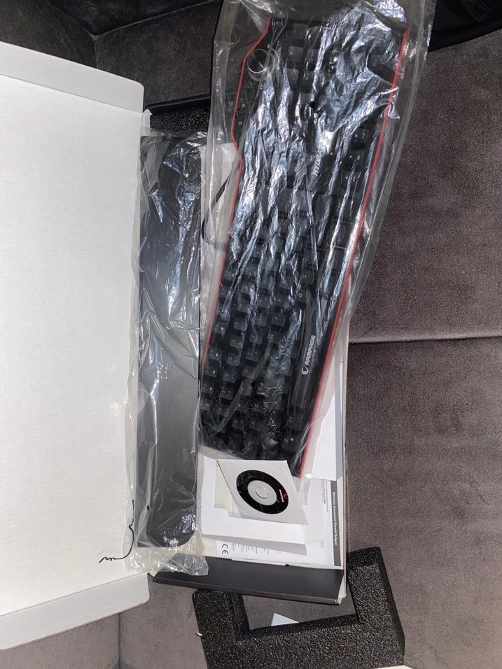 Çok Renkli Aydınlatmalı Oyuncu Klavyesi - Görsel 3