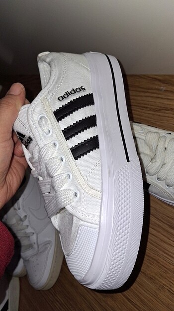 37 Beden Adidas sıfır orjinal