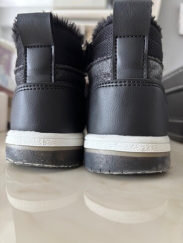 Kız çocuk unicorn bot - Görsel 6