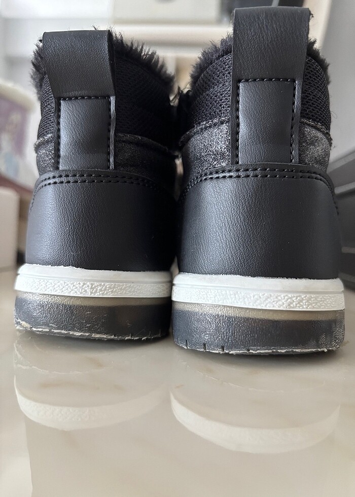 Kız çocuk unicorn bot - Görsel 4