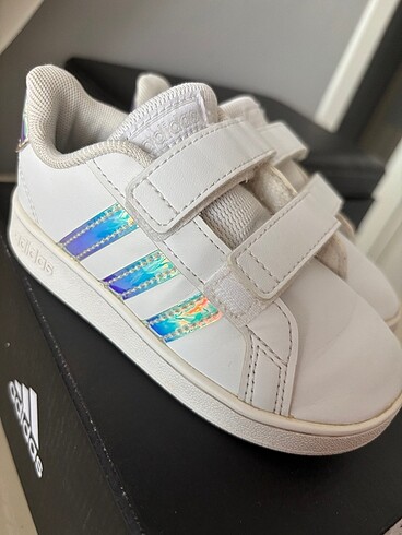 Adidas superstar sneaker