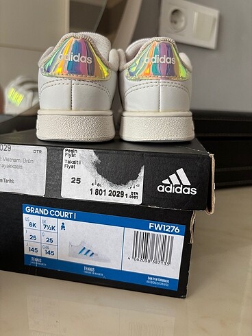 25 Beden beyaz Renk Adidas superstar sneaker