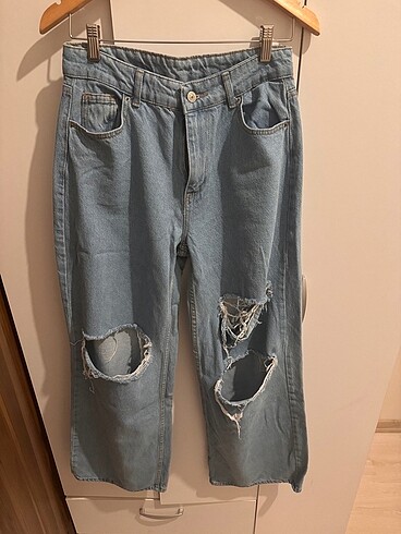 Yırtık jean