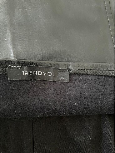 xs Beden siyah Renk Trendyolmilla deri crop