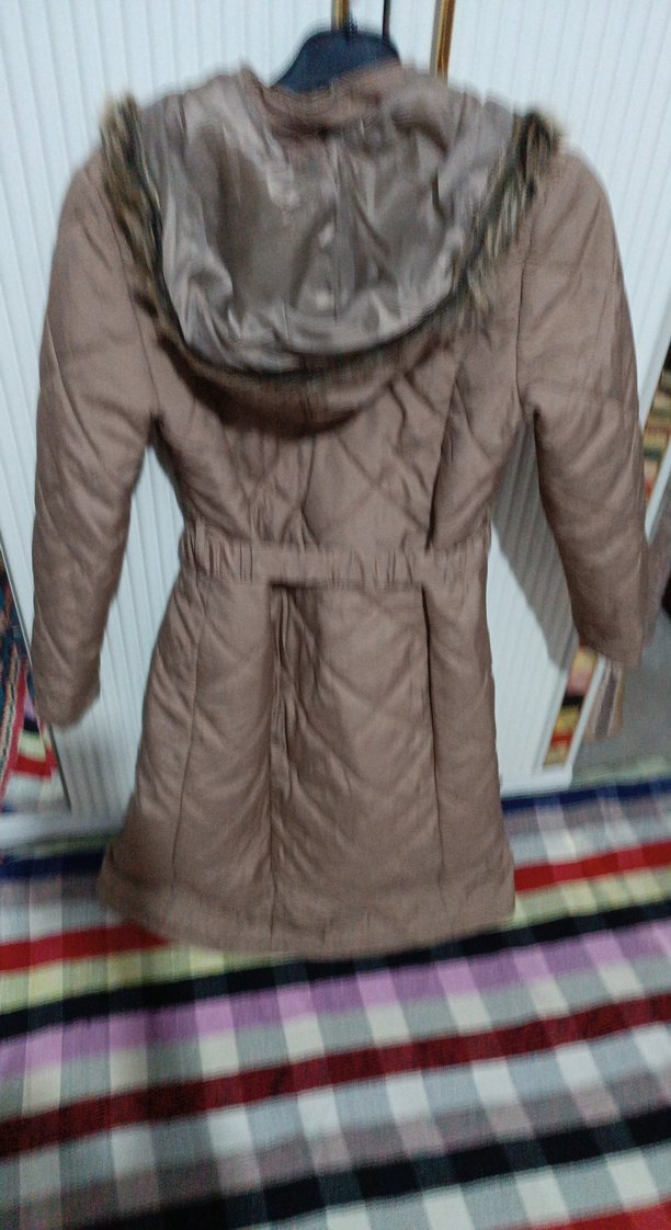 Kahverengi Kemerli Uzun Kadın Kışlık Mont - Görsel 4