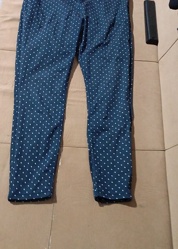 Düğmeli Lacivert Puantiyeli Kadın Kot Pantolon - Görsel 2