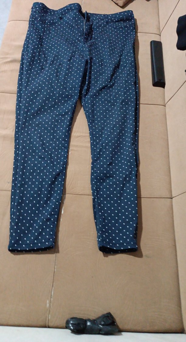 Düğmeli Lacivert Puantiyeli Kadın Kot Pantolon - Görsel 2