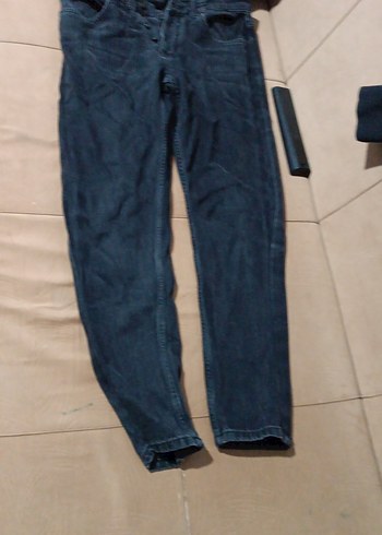 Siyah Kemerli Rahat Kesim Erken Denim Pantolon - Görsel 2