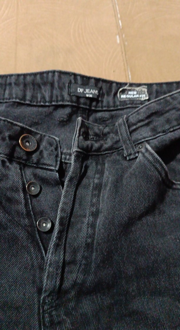 Siyah Kemerli Rahat Kesim Erken Denim Pantolon - Görsel 4