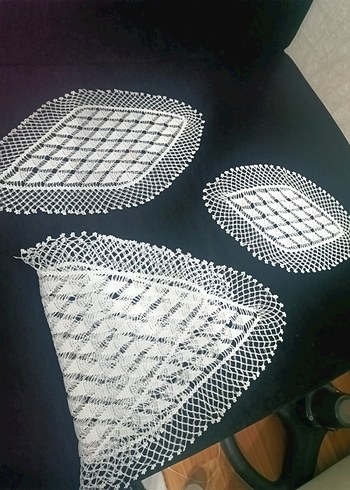 El Yapımı Örgü Dantel Masa Örtüsü - Görsel 4