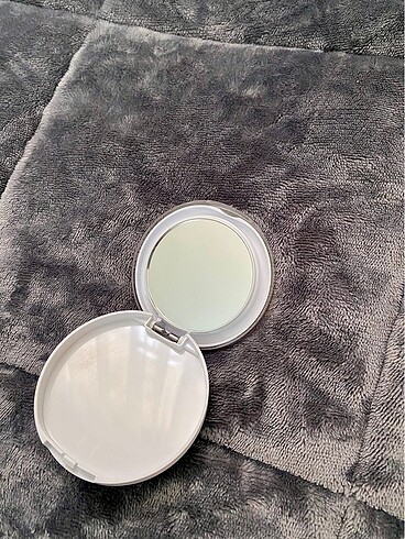 Beden Renk Maybelline 24H Hybrid Pudra-Fondoten