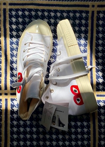 41 Beden Converse x Comme des Garçons