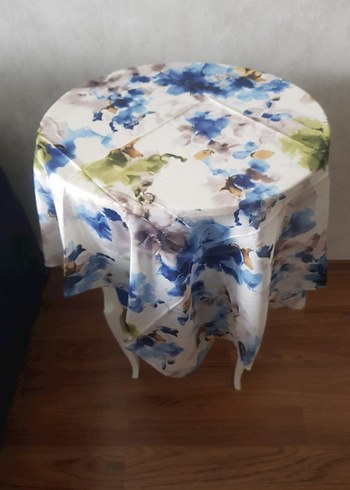 Mavi Çiçek Desenli Kadın baş örtüsü - Görsel 3