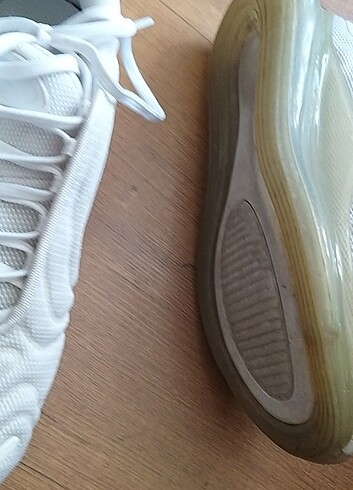 38,5 Beden beyaz Renk Nike air max 720