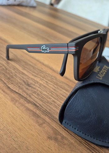 Lacoste UV & Polarize Güneş Gözlüğü