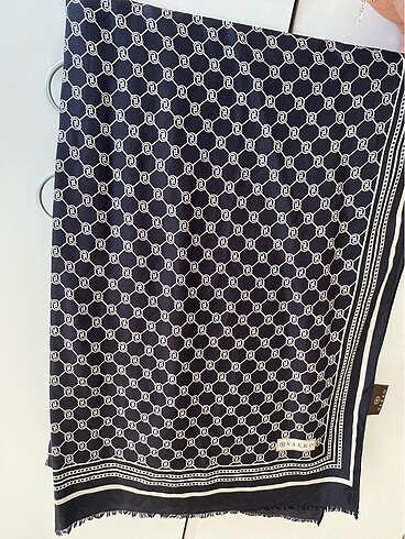 Vakko yüzde yüz ipek monogram şal siyah