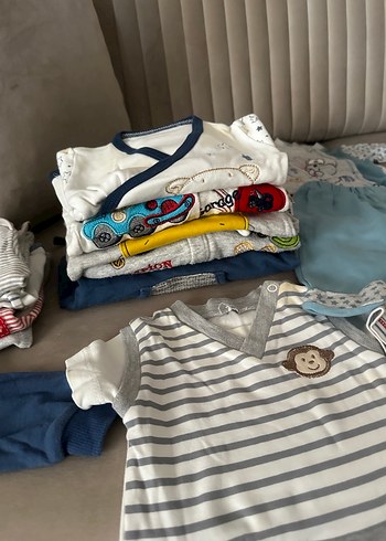 Mavi Gri Baskılı Bebek Tulumu - Görsel 3