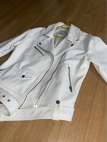 beyaz bershka oversize deri ceket - Görsel 3