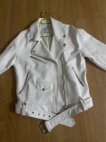 beyaz bershka oversize deri ceket - Görsel 5
