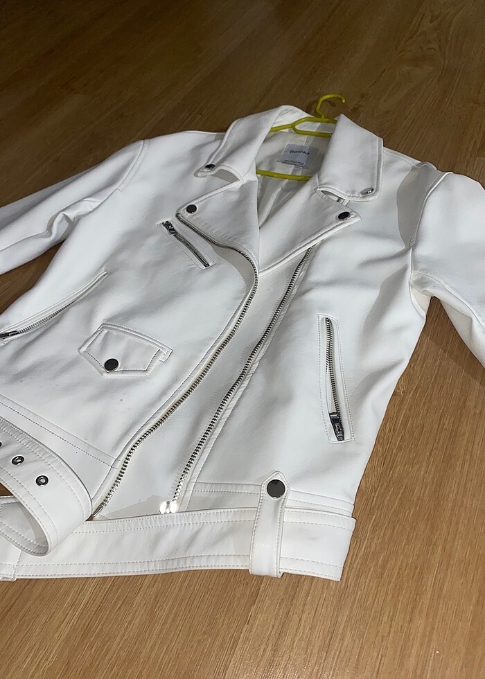 beyaz bershka oversize deri ceket - Görsel 3