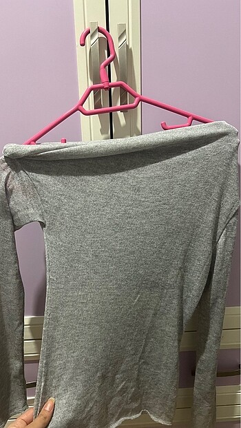 Tek omzu düşük Bershka bluz
