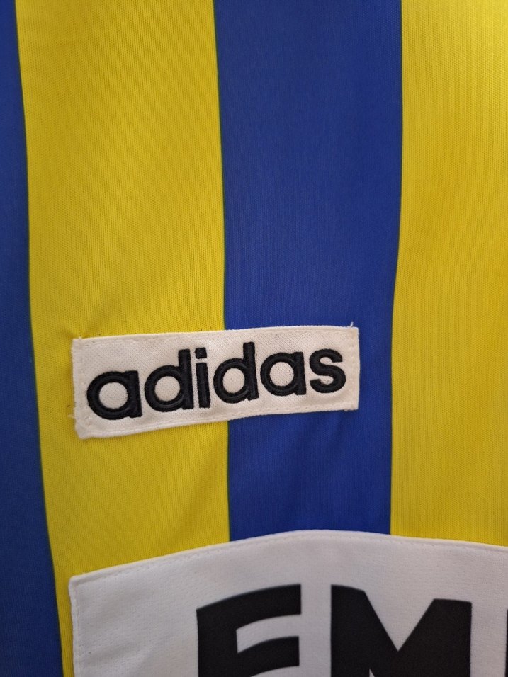 Fenerbahçe Nostalji Çubuklu Forma - Görsel 4